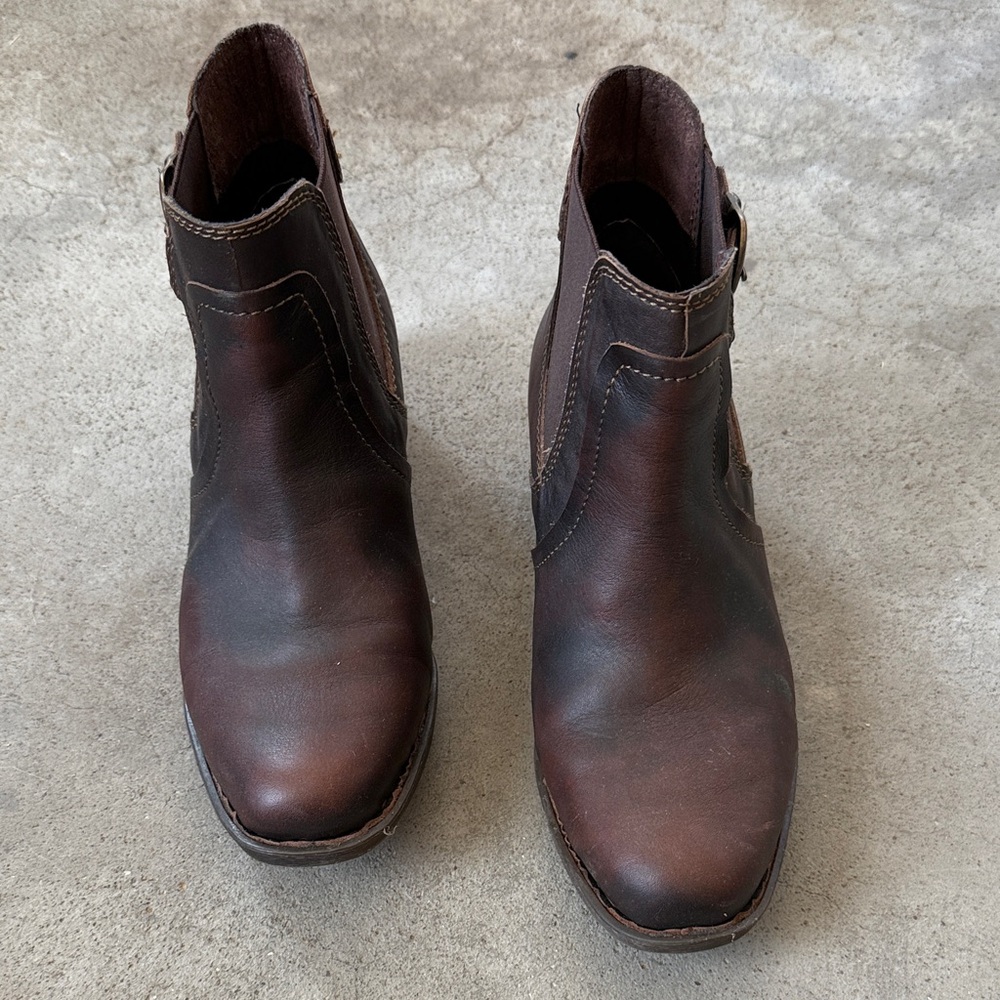 Women's Brown Leather Boots